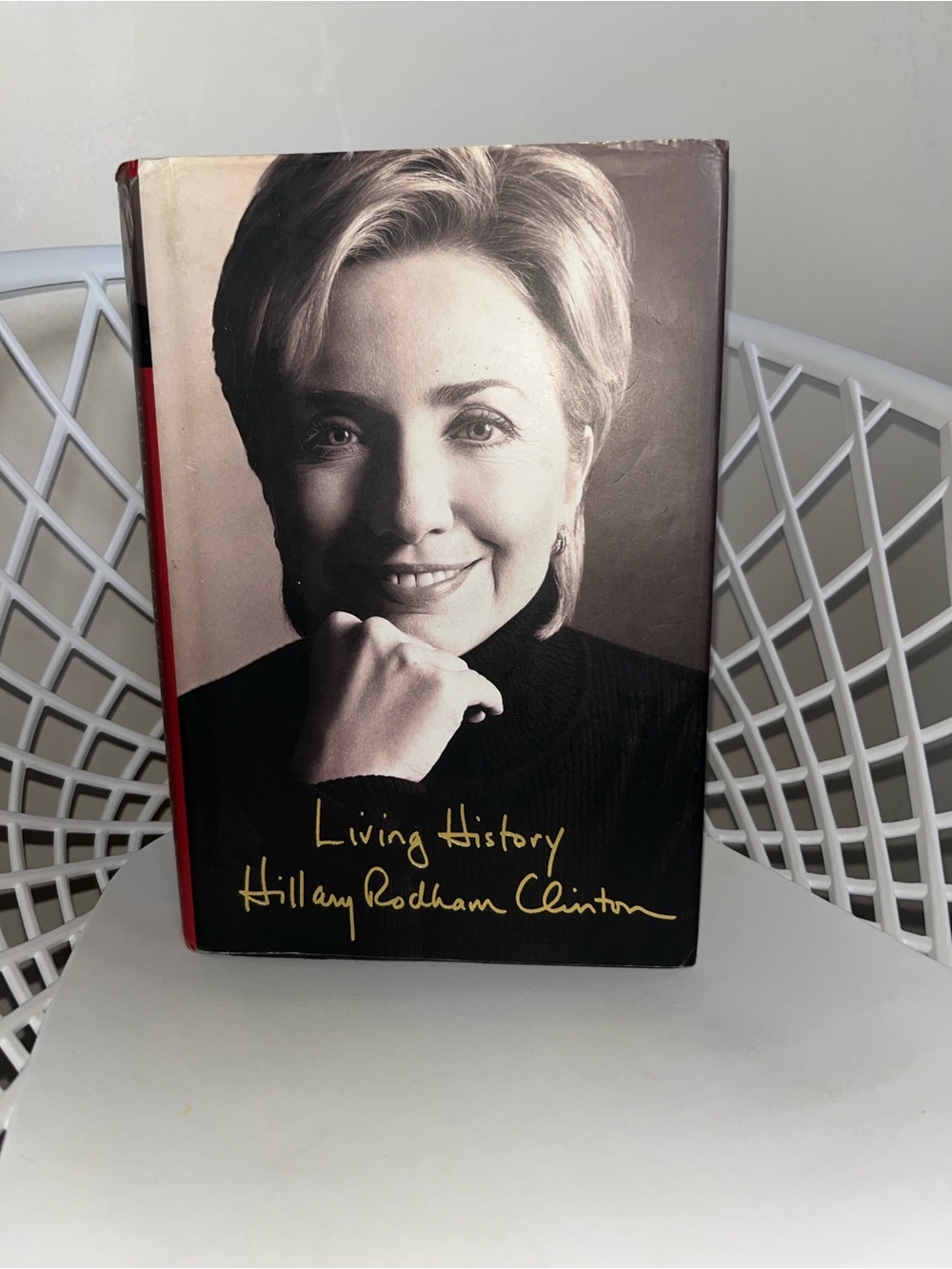 Living History by Hillary Rodham Clinton - Black & White Cover